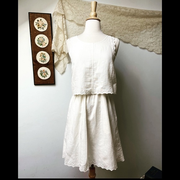 Madewell Dresses & Skirts - Madewell • Eyelet Open-back Overlay Dress